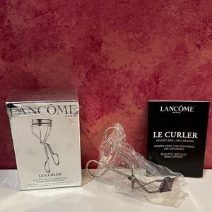 Lancome Paris Le Curler effortless lash design Eyelash Curler